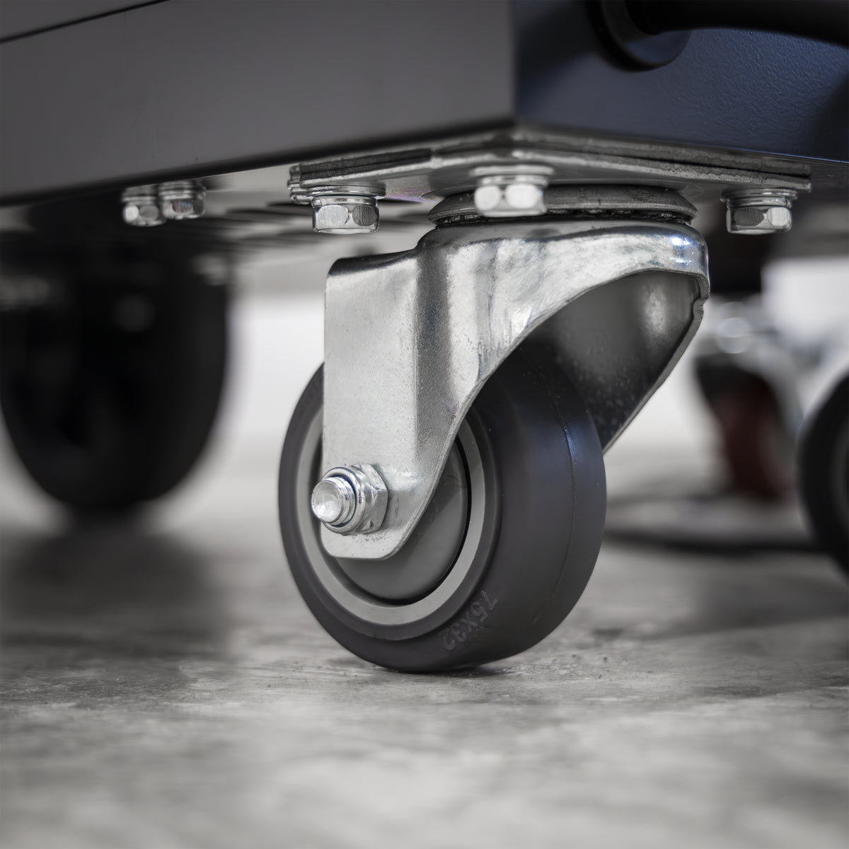 Sealey
Professional Gas/Gasless MIG Welder with Binzel® Euro Torch 180A 230V