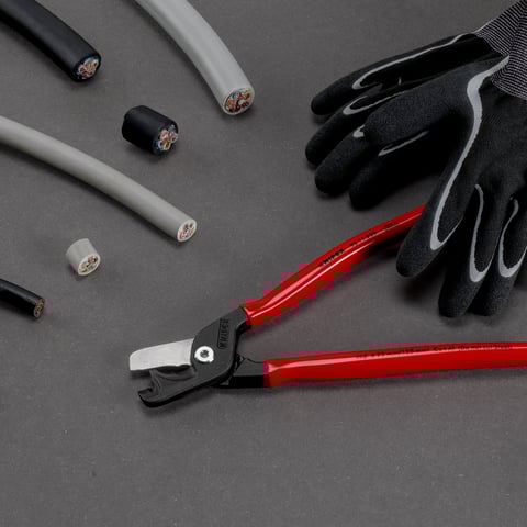 Knipex 95 11 225 StepCut® Cable Shears With Step Cut - 229mm