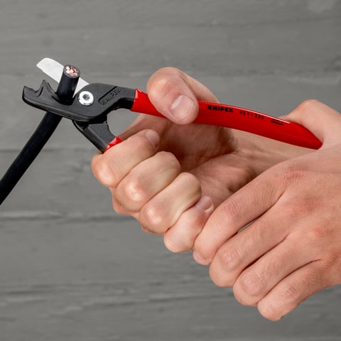 Knipex 95 11 225 StepCut® Cable Shears With Step Cut - 229mm