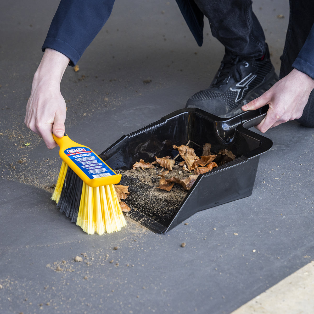 Yard Dustpan & Brush Set19.95