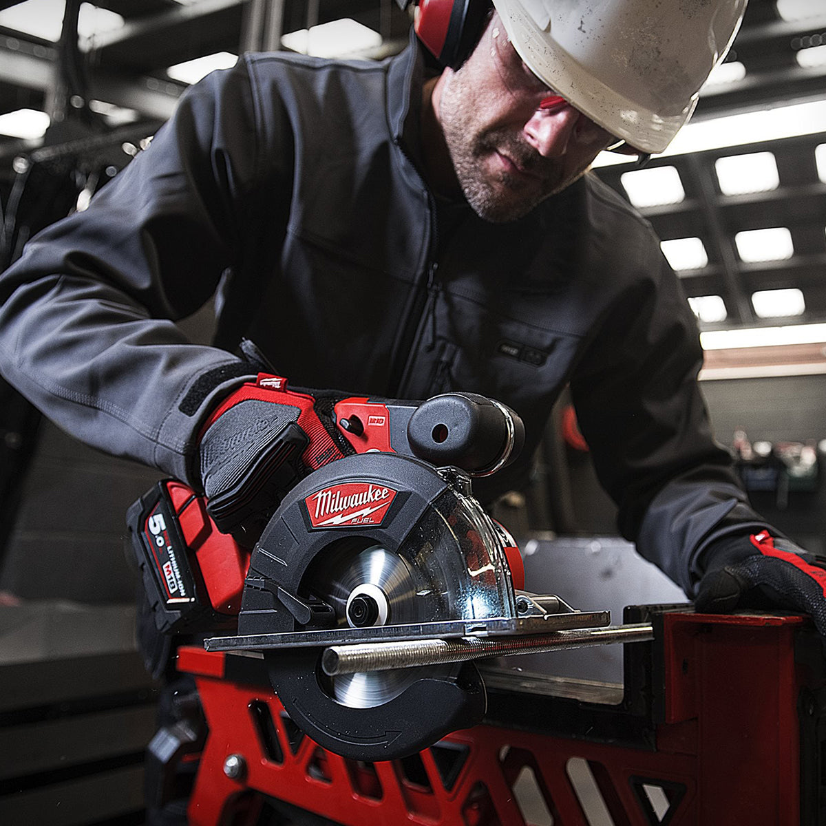Milwaukee M18FMCS-0 M18 FUEL 150mm Metal Circular Saw FMCS — Body Only