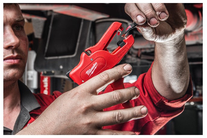 Milwaukee Automatic Wire Stripper - 4932498268