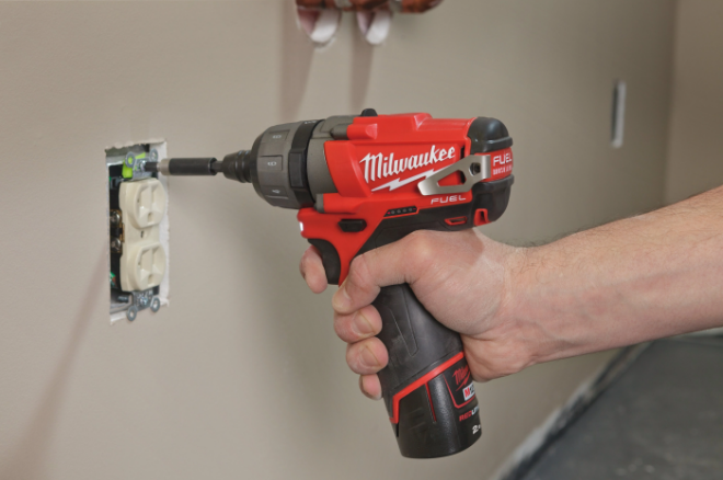 Milwaukee M12CD-202C Fuel Sub Compact Driver (4933440568)