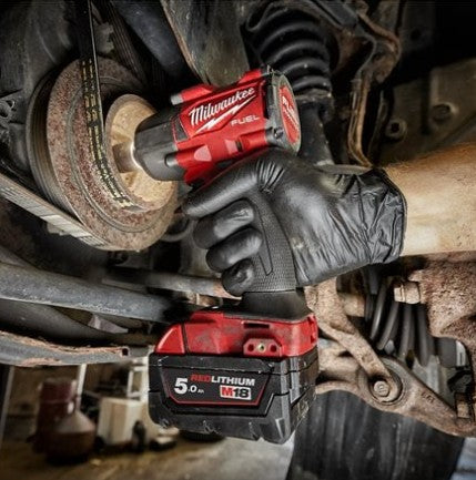 Milwaukee M18FMTIW2F12-502X 1/2" Mid-Torque Impact Wrench With Friction Ring Kit