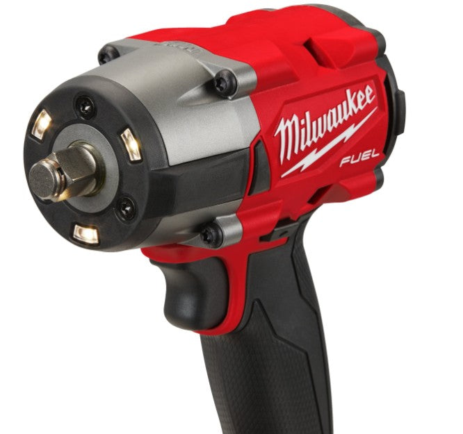 Milwaukee M18FMTIW2F12-502X 1/2" Mid-Torque Impact Wrench With Friction Ring Kit