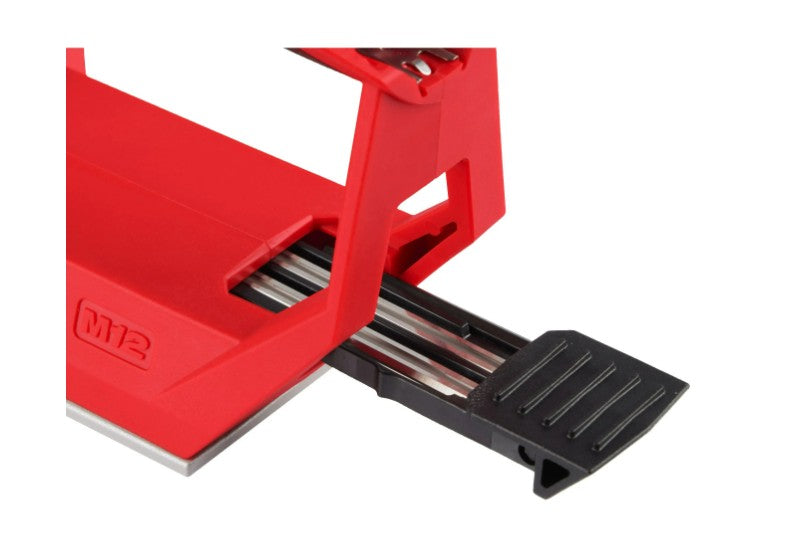 Milwaukee M12™ Brushless Planer Kit (M12 BLP-402X)