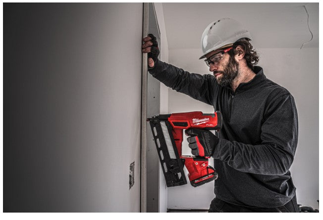 Milwaukee M18FN16GA-0X Fuel 16 GA Angled Finish Nailer 2 Mode - Body & Case