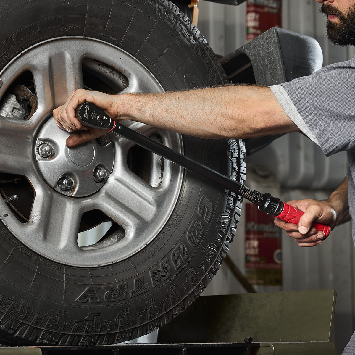 Milwaukee 3/8" Drive Click Torque Wrench 20-100Nm